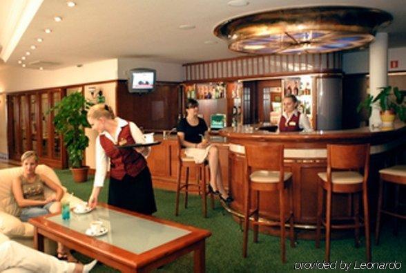 Hotel Hetman Warszawa Restaurant bilde